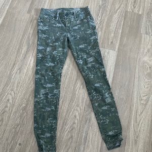 Camo Skinny Jeans from Saks Fifth Avenue Size 27